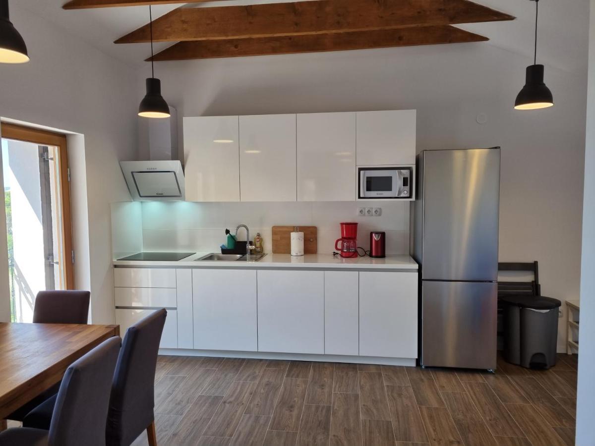 Apartments Jungic, Rab Banjol ภายนอก รูปภาพ