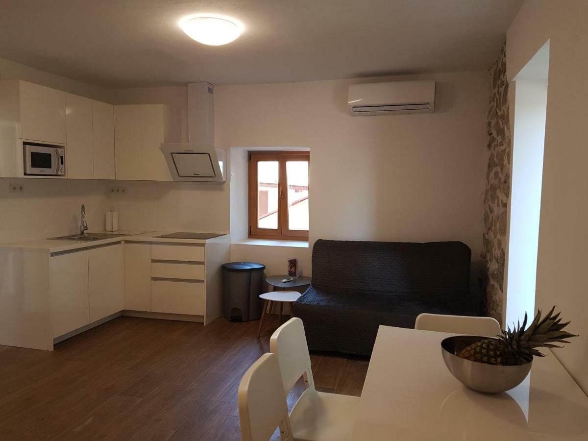 Apartments Jungic, Rab Banjol ภายนอก รูปภาพ