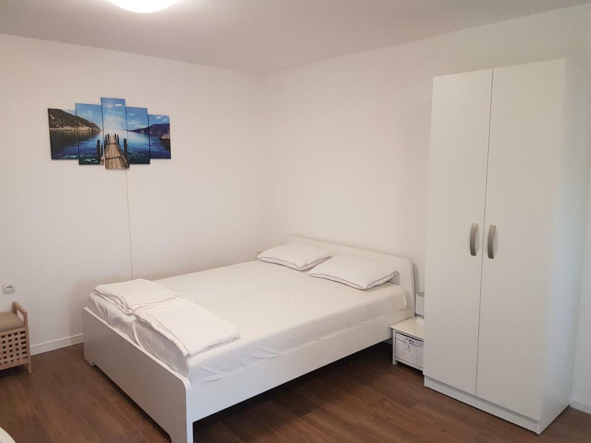 Apartments Jungic, Rab Banjol ภายนอก รูปภาพ